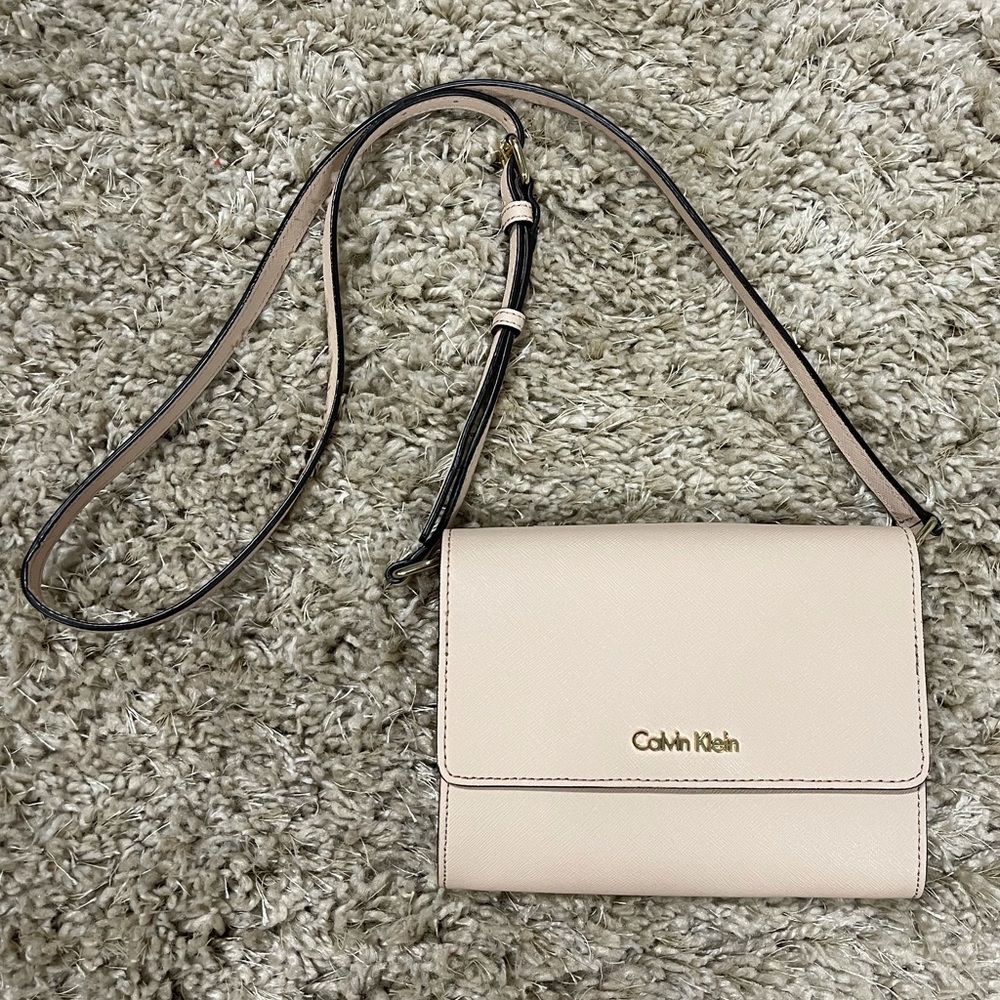 Calvin Klein Crossbody bag